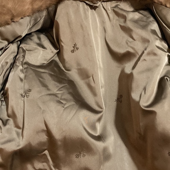 Vintage fur coat and hat - Picture 14 of 16